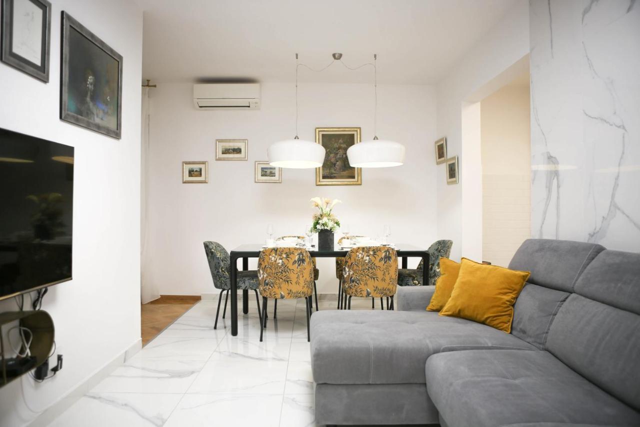 New & Luxury Apartment Tony Split Exteriör bild