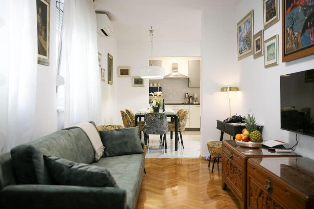 New & Luxury Apartment Tony Split Exteriör bild